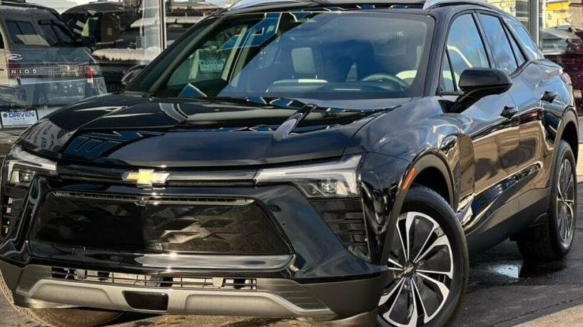 CHEVROLET BLAZER EV 2024 3GNKDBRJ1RS256777 image